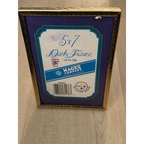 Gold Metal 5x7 Desk Frame By Magee Company With Embossed Design - Picture 2 of 4